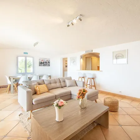La Cagne - Vue Villa Saint-Raphael (Var)